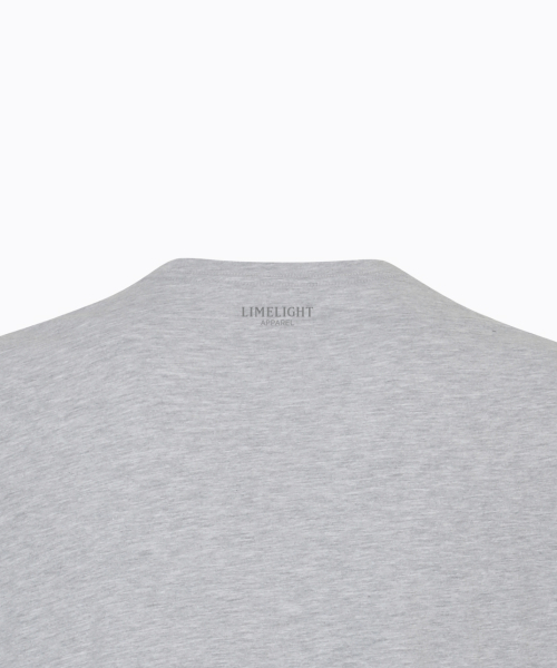 LIMELIGHT APPAREL(ライムライトアパレル)の「アスリットスタンダードフィットバックロゴTシャツ(グレー杢/グレー)(Tシャツ/カットソー・メンズ・その他・SMALL/MEDIUM/LARGE/X-LARGE/XX-LARGE)」の4枚目の写真