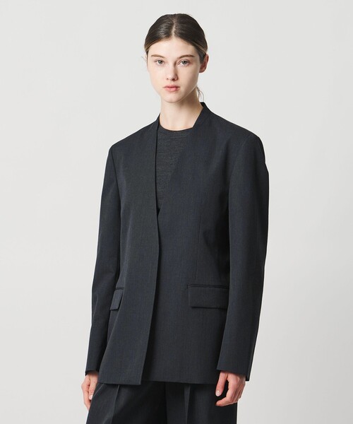 LOEFF(ロエフ)の「<LOEFF>ギャバジン ノーカラー ジャケット(ノーカラージャケット・レディース・ナチュラル/ダークグレー・2/1/0)」の7枚目の写真