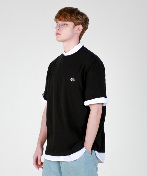 ESN（イーエスエヌ）の「エンスコンス ポイントワッペンオーバーサイズTシャツ ブラック（Tシャツ/カットソー・メンズ・その他・LARGE/MEDIUM）」の3枚目の写真