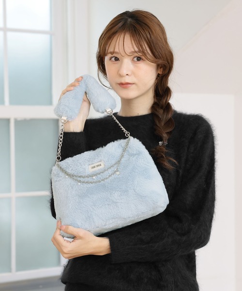 MARY QUANT（マリークワント）の「Wチェーンファー 2WAYショルダー（ショルダーバッグ・レディース・ブラック/ホワイト/ブルー・FREE）」の7枚目の写真