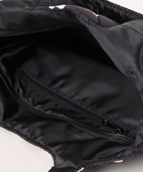 Disney(ディズニー)の「Disney 中綿ミニキルティングトート(トートバッグ・レディース・ドット/ブラック系その他/ブラック・FREE)」の6枚目の写真