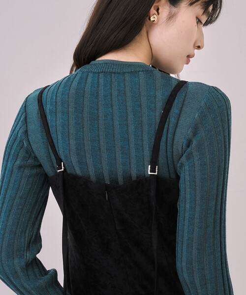 UNITED TOKYO（ユナイテッドトウキョウ）の「ツイストベロアキャミワンピース｜ウォッシャブル/セットアップ/オケージョン/細見え/冬服（ワンピース・レディース・ブラック/グレー・1/2）」の9枚目の写真