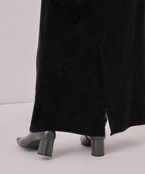 UNITED TOKYO（ユナイテッドトウキョウ）の「ツイストベロアキャミワンピース｜ウォッシャブル/セットアップ/オケージョン/細見え/冬服（ワンピース・レディース・ブラック/グレー・1/2）」の12枚目の写真