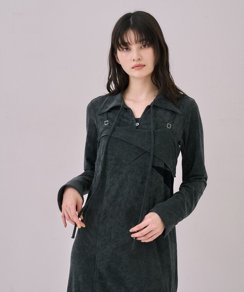 UNITED TOKYO（ユナイテッドトウキョウ）の「ツイストベロアキャミワンピース｜ウォッシャブル/セットアップ/オケージョン/細見え/冬服（ワンピース・レディース・ブラック/グレー・1/2）」の19枚目の写真