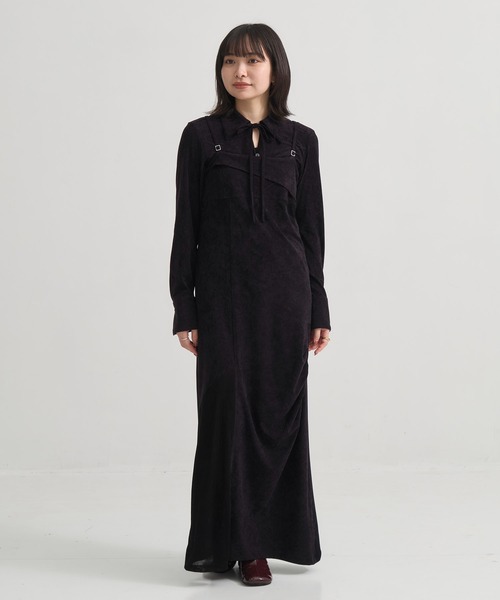 UNITED TOKYO（ユナイテッドトウキョウ）の「ツイストベロアキャミワンピース｜ウォッシャブル/セットアップ/オケージョン/細見え/冬服（ワンピース・レディース・ブラック/グレー・1/2）」の4枚目の写真