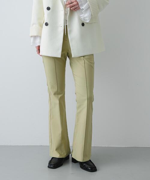 SENSE OF PLACE by URBAN RESEARCH（センスオブプレイスバイアーバンリサーチ）の「ストレッチフレアパンツ（その他パンツ・レディース・ライトベージュ/ブラック/ベージュ・SMALL/MEDIUM）」の2枚目の写真