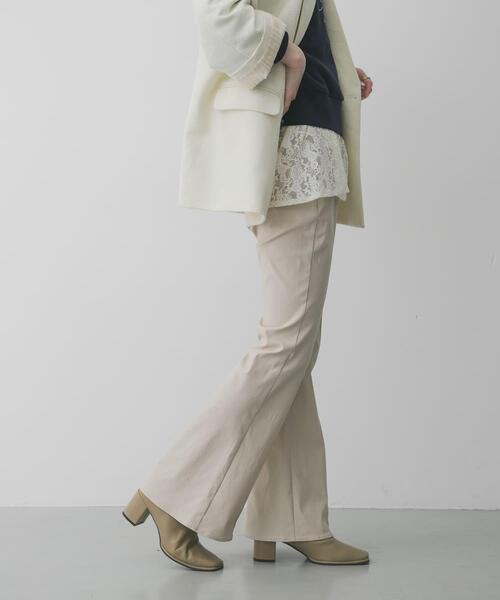SENSE OF PLACE by URBAN RESEARCH（センスオブプレイスバイアーバンリサーチ）の「ストレッチフレアパンツ（その他パンツ・レディース・ライトベージュ/ブラック/ベージュ・SMALL/MEDIUM）」の4枚目の写真