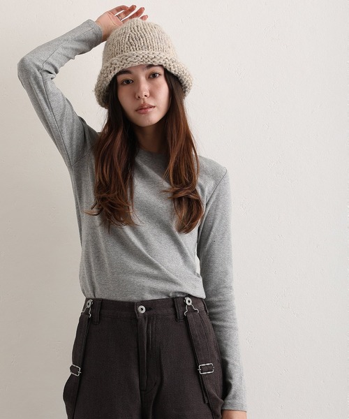ElegChic(エレグシック)の「ロング スリーブコンパクトTシャツ(Tシャツ/カットソー・レディース・グレー/ブラック/グレー系1/ベージュ/オフホワイト・M/4L/XXL/XL/L)」の4枚目の写真