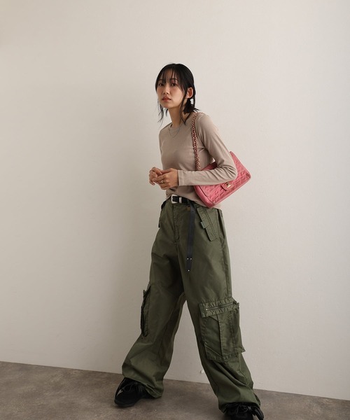 ElegChic(エレグシック)の「ロング スリーブコンパクトTシャツ(Tシャツ/カットソー・レディース・グレー/ブラック/グレー系1/ベージュ/オフホワイト・M/4L/XXL/XL/L)」の14枚目の写真