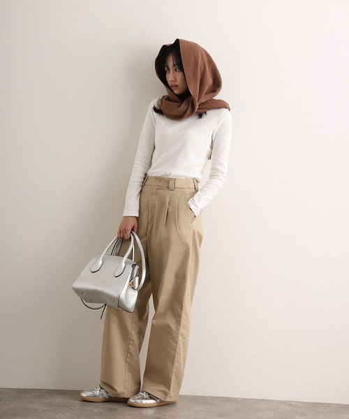 ElegChic(エレグシック)の「ロング スリーブコンパクトTシャツ(Tシャツ/カットソー・レディース・グレー/ブラック/グレー系1/ベージュ/オフホワイト・M/4L/XXL/XL/L)」の18枚目の写真