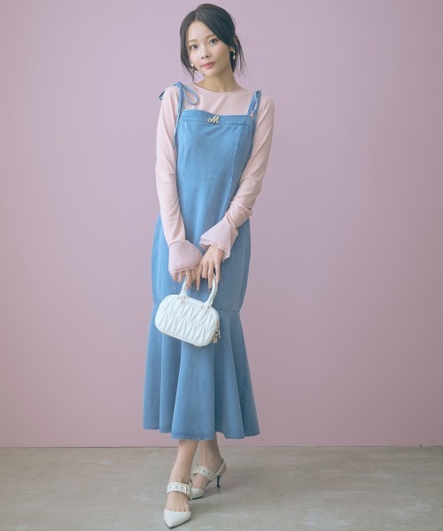 marun（マルン）の「＜大きいサイズ＞カットデニムキャミワンピース marun（ワンピース・レディース・ライトブルー/ブルー・L/5L/4L/3L/LL）」の19枚目の写真