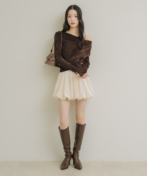NEUNA(ヌナ)の「ベロアバルーンミニスカート(スカート・レディース・ブラウン/ブラック/アイボリー・MEDIUM/SMALL/X-LARGE/LARGE)」の12枚目の写真