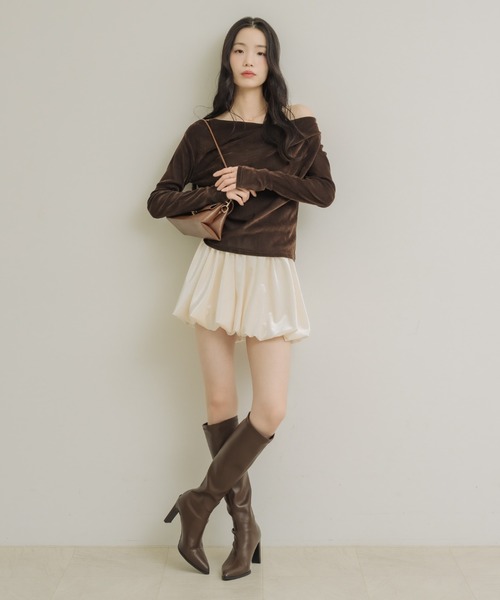 NEUNA(ヌナ)の「ベロアバルーンミニスカート(スカート・レディース・ブラウン/ブラック/アイボリー・MEDIUM/SMALL/X-LARGE/LARGE)」の13枚目の写真