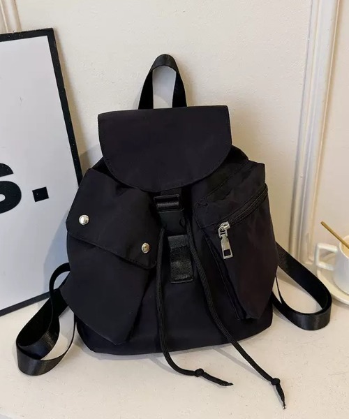 yuue' ( wear )（ユーイ）の「軽量マルチポケットコンパクトリュックサック（バックパック/リュック・レディース・ブラック・FREE）」の8枚目の写真