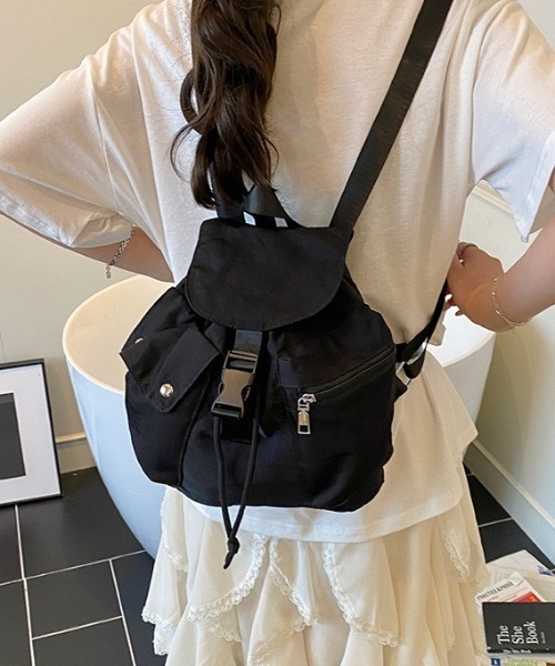 yuue' ( wear )（ユーイ）の「軽量マルチポケットコンパクトリュックサック（バックパック/リュック・レディース・ブラック・FREE）」の13枚目の写真