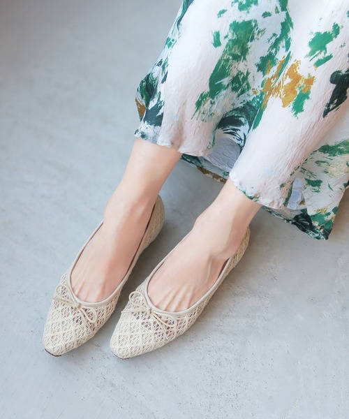 enchanted（エンチャンテッド）の「エンブロイダリーチュールバレエシューズ（バレエシューズ・レディース・ライトグレー/アイボリー/ライトブラウン/ブラック・22.5/24.5/24/23.5/23）」の2枚目の写真
