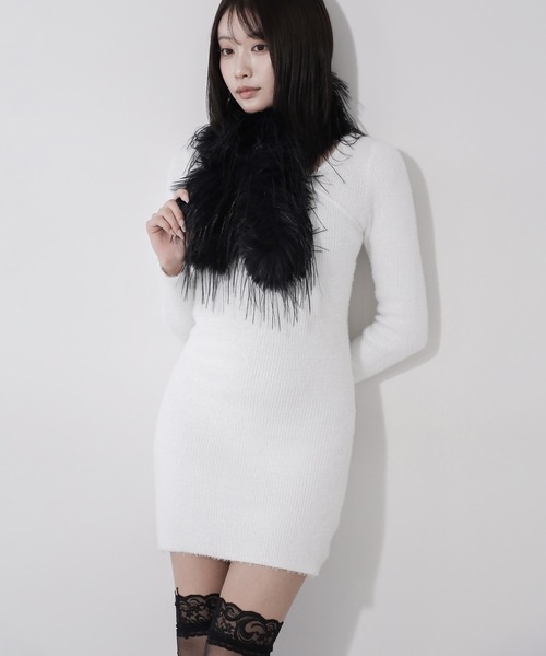 me+em select（ミームセレクト）の「【 ２color 】シャギーフェイクファーボリュームロングマフラー ／ shaggy fake fur volume long muffler（マフラー・レディース・ホワイト/ブラック・FREE）」の16枚目の写真