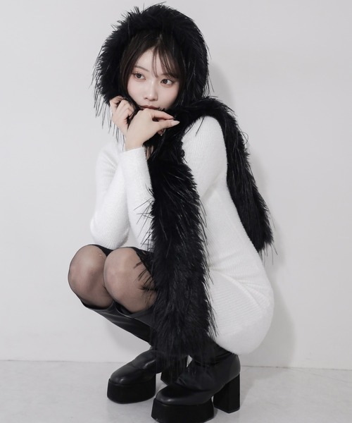 me+em select（ミームセレクト）の「【 ２color 】シャギーフェイクファーボリュームロングマフラー ／ shaggy fake fur volume long muffler（マフラー・レディース・ホワイト/ブラック・FREE）」の20枚目の写真