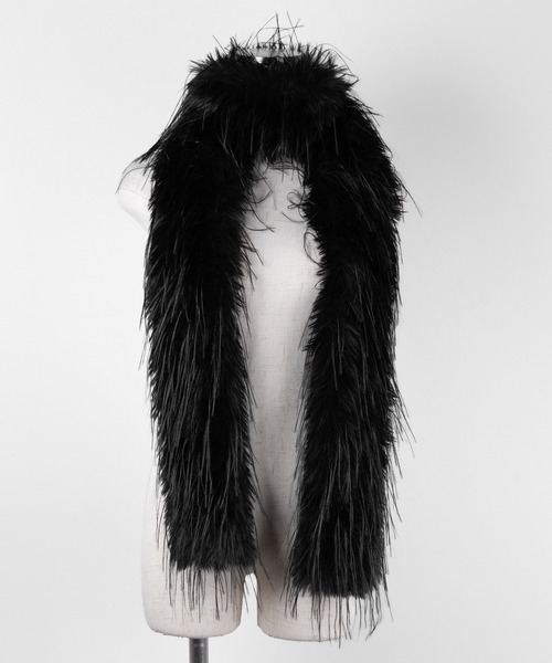 me+em select（ミームセレクト）の「【 ２color 】シャギーフェイクファーボリュームロングマフラー ／ shaggy fake fur volume long muffler（マフラー・レディース・ホワイト/ブラック・FREE）」の22枚目の写真