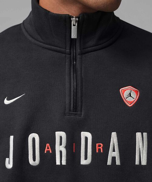 JORDAN BRAND（ジョーダンブランド）の「ジョーダン フライト メンズ グラフィック フリース 1/4ジップ / Jordan Flight Men's Graphic Fleece 1/4-Zip IF1816-010 Black（スウェット・メンズ・ブラック・2XL/XL/L/M/S）」の4枚目の写真