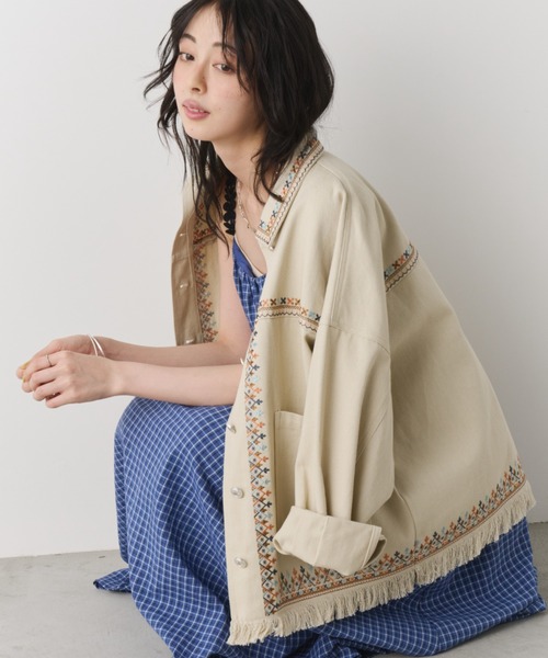 Unitage(ユニテージ)の「刺繍ツイルジャケット(その他アウター・レディース・アイボリー/ピンク・FREE)」の13枚目の写真