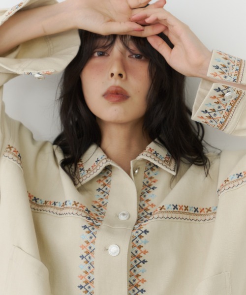 Unitage(ユニテージ)の「刺繍ツイルジャケット(その他アウター・レディース・アイボリー/ピンク・FREE)」の15枚目の写真