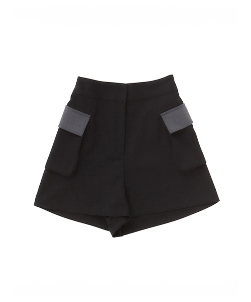 MOIFAIRE（モイフェア）の「BUTTON WOOL SHORTS / BLACK（その他パンツ・レディース・その他・FREE）」の3枚目の写真