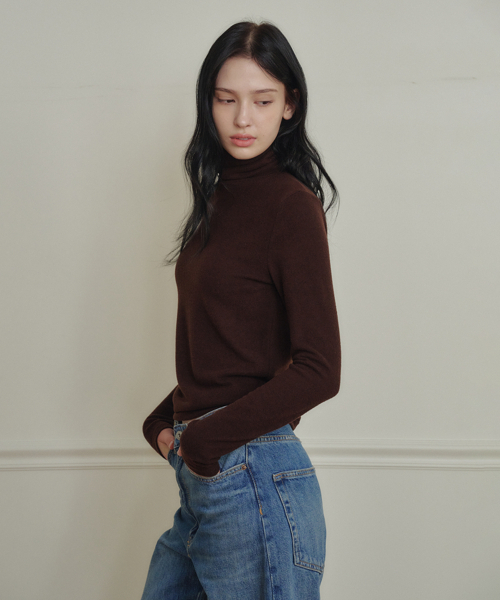 MARROT(マロット)の「ブラシドタートルネックT_ブラウン(Tシャツ/カットソー・レディース・ブラウン・FREE)」の3枚目の写真
