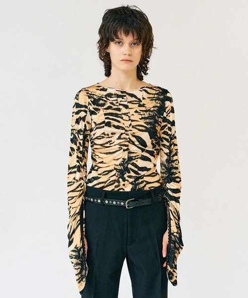 Stockholm Surfboard Club(ストックホルムサーフボードクラブ)の「Stockholm Surfboard Club//ストックホルムサーフボードクラブ ロングスリーブ Printed Longsleeve Carla(Tシャツ/カットソー・レディース・レオパード・S/M)」の1枚目の写真