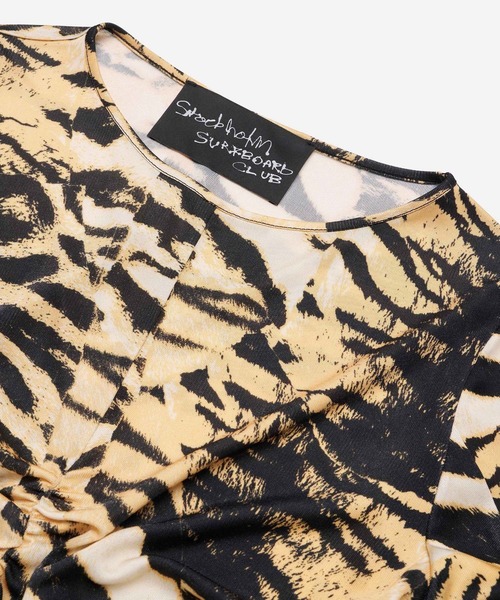Stockholm Surfboard Club(ストックホルムサーフボードクラブ)の「Stockholm Surfboard Club//ストックホルムサーフボードクラブ ロングスリーブ Printed Longsleeve Carla(Tシャツ/カットソー・レディース・レオパード・S/M)」の6枚目の写真