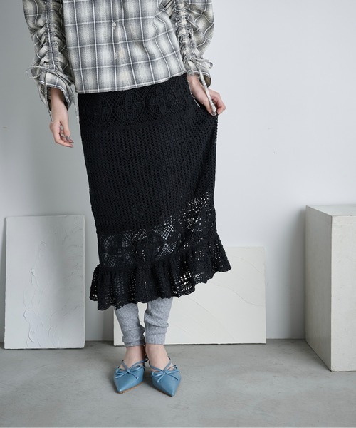 THE YOn（ザヨン）の「コットンクロシェマーメイドスカート（スカート・レディース・アイボリー/ブラック・FREE）」の4枚目の写真