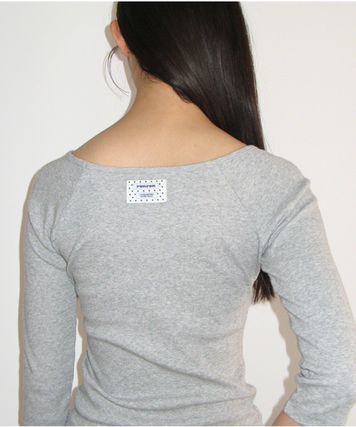 RONRON(ロンロン)の「MINI POCKET V NECK T SHIRT GREY(Tシャツ/カットソー・レディース・その他・FREE)」の4枚目の写真