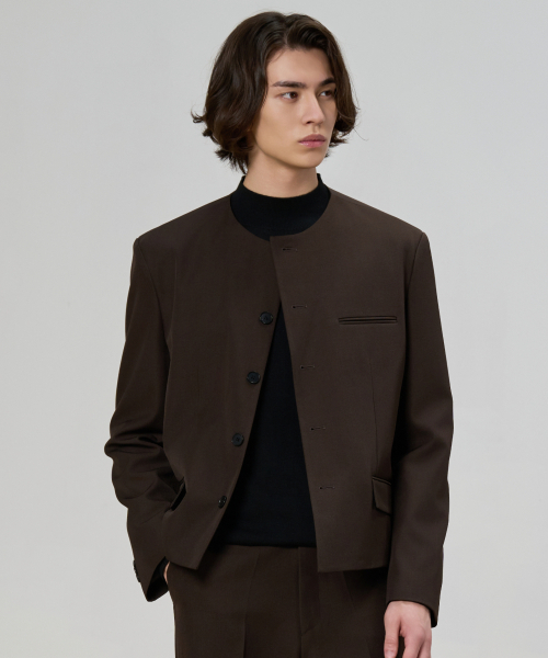 HYOJI(ヒョージ)の「ノーカラークロップブレザー (F01-3カラー)(テーラードジャケット・メンズ・ブラウン/チャコール/ブラック・XL/L/M)」の5枚目の写真