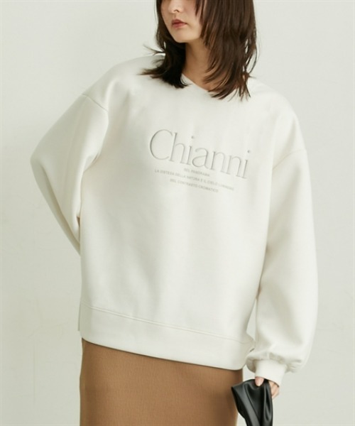 nissen（ニッセン）の「ポンチロゴ刺しゅうスウェットトップス（スウェット・レディース・ベージュ/アイボリー・L/M）」の3枚目の写真