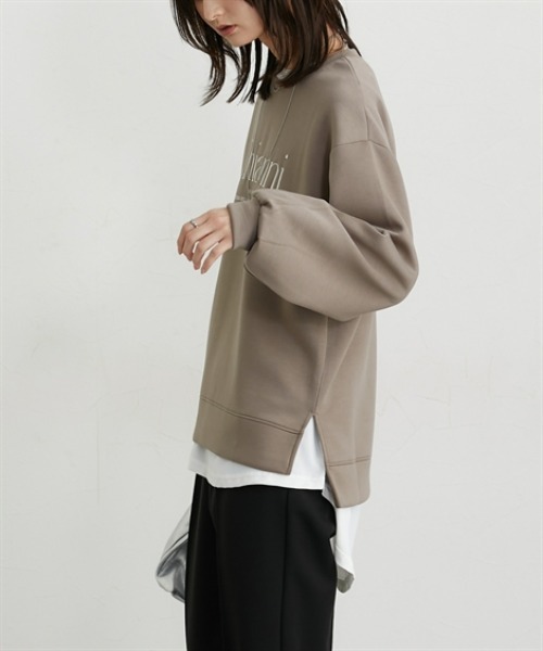 nissen（ニッセン）の「ポンチロゴ刺しゅうスウェットトップス（スウェット・レディース・ベージュ/アイボリー・L/M）」の13枚目の写真