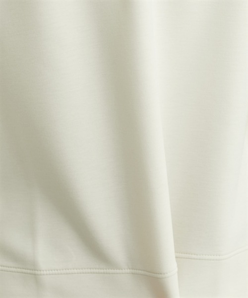 nissen（ニッセン）の「ポンチロゴ刺しゅうスウェットトップス（スウェット・レディース・ベージュ/アイボリー・L/M）」の21枚目の写真