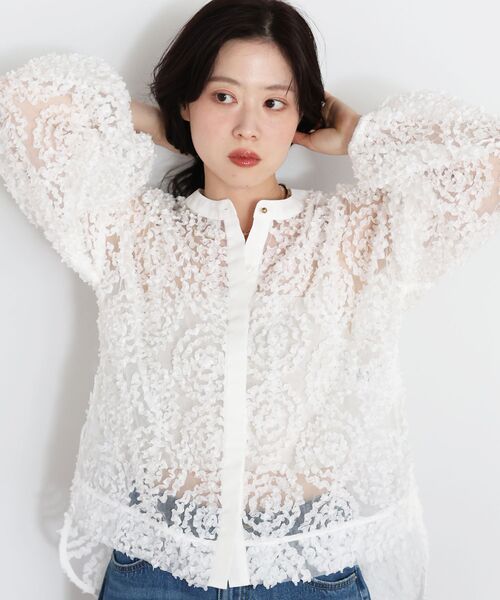 le.coeur blanc（ルクールブラン）の「TORRAZZO DONNA別注フラワーレースブラウス（シャツ/ブラウス・レディース・ブラック/ホワイト・38）」の6枚目の写真