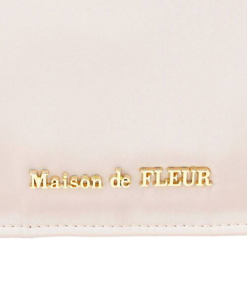 Maison de FLEUR（メゾンドフルール）の「撥水加工フリルスクエアトートバッグ（トートバッグ・レディース・ピンク系その他3/ブラック・FREE）」の16枚目の写真