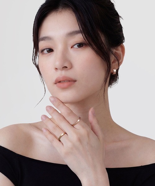 Daniel Wellington(ダニエルウェリントン)の「Line Earrings 3.5/5.5MM ローズゴールド/ゴールド/シルバー(ピアス(両耳用)・レディース・シルバー系その他/シルバー/ゴールド系その他/ピンクゴールド/イエローゴールド・3.5/5.5)」の21枚目の写真
