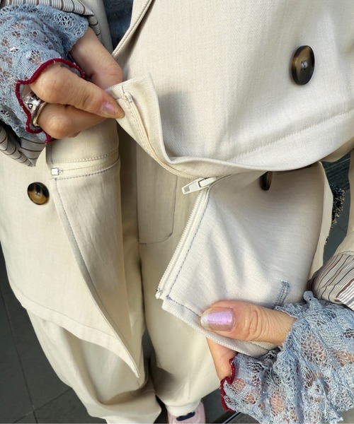 DOUBLE NAME(ダブルネーム)の「配色ステッチ2WAYジャケット(テーラードジャケット・レディース・オフホワイト/グレー・FREE)」の11枚目の写真