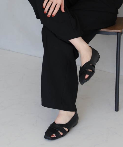 VIVIAN(ヴィヴィアン)の「サッ!と履けるグルカフラットシューズ(パンプス・レディース・グレー系その他7/ブラック/アイボリー/キャメル・LL/L/M/S)」の13枚目の写真