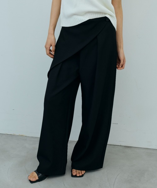 DRWCYS(ドロシーズ)の「フロントラップレイヤードスラックス(スラックス・レディース・グレー/ブラック・MEDIUM/SMALL/LARGE)」の13枚目の写真