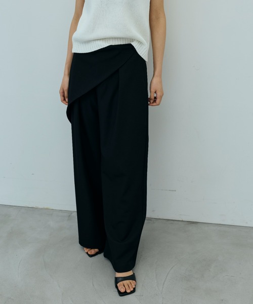 DRWCYS(ドロシーズ)の「フロントラップレイヤードスラックス(スラックス・レディース・グレー/ブラック・MEDIUM/SMALL/LARGE)」の15枚目の写真