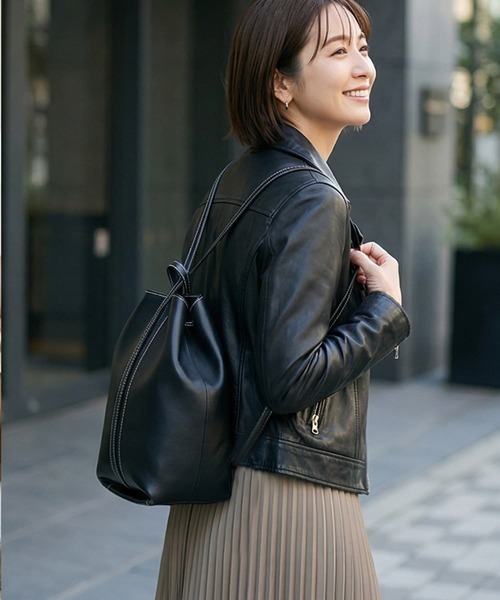 STYLE DELI（スタイルデリ）の「【DELI by】2WAYリアルレザードローストリングバッグ（ショルダーバッグ・レディース・ダークブラウン/ブラック・FREE）」の6枚目の写真