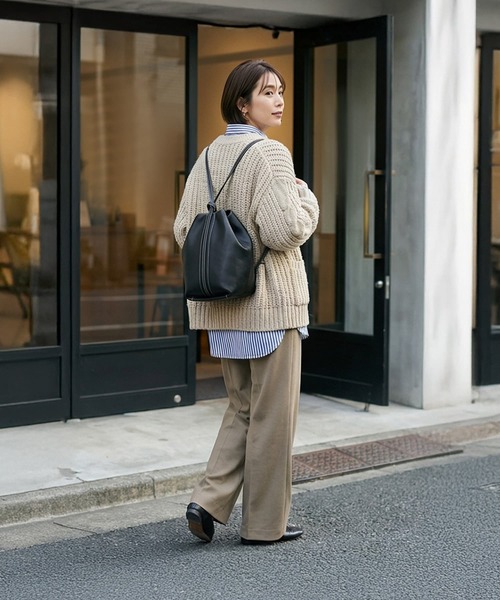 STYLE DELI（スタイルデリ）の「【DELI by】2WAYリアルレザードローストリングバッグ（ショルダーバッグ・レディース・ダークブラウン/ブラック・FREE）」の4枚目の写真