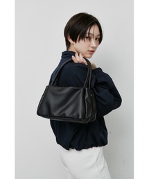 ソフトレザーハンドバッグ