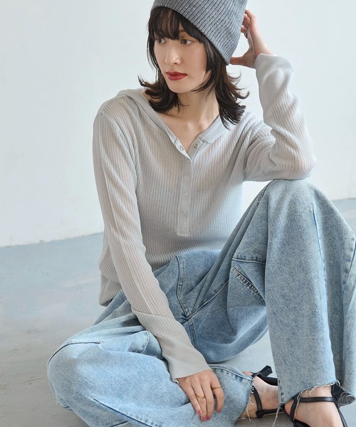 meilmada(メイルマダ)の「フード付きシアーリブニット(ニット/セーター・レディース・ブラック/グレー/オフホワイト・FREE)」の6枚目の写真
