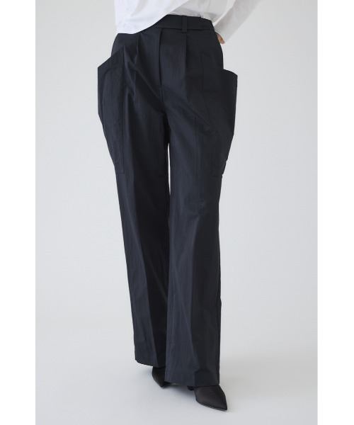 RIM.ARK(リムアーク)の「Large pocket PT ラージ ポケット パンツ(スラックス・レディース・ブラック/ネイビー・38/36)」の1枚目の写真