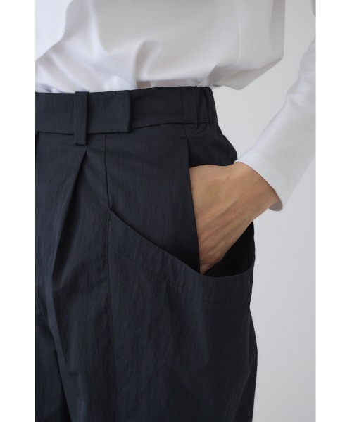 RIM.ARK(リムアーク)の「Large pocket PT ラージ ポケット パンツ(スラックス・レディース・ブラック/ネイビー・38/36)」の14枚目の写真