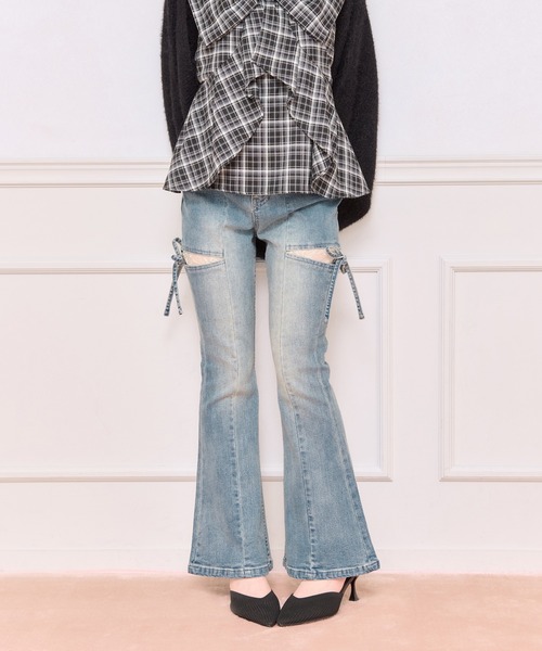 apres jour（アプレジュール）の「【4サイズ展開】サイドカットレースデニム（デニムパンツ・レディース・ライトブルー/ブルー・X-SMALL/SMALL/MEDIUM/LARGE）」の21枚目の写真